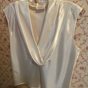 Elegant White Sleeveless Blouse
